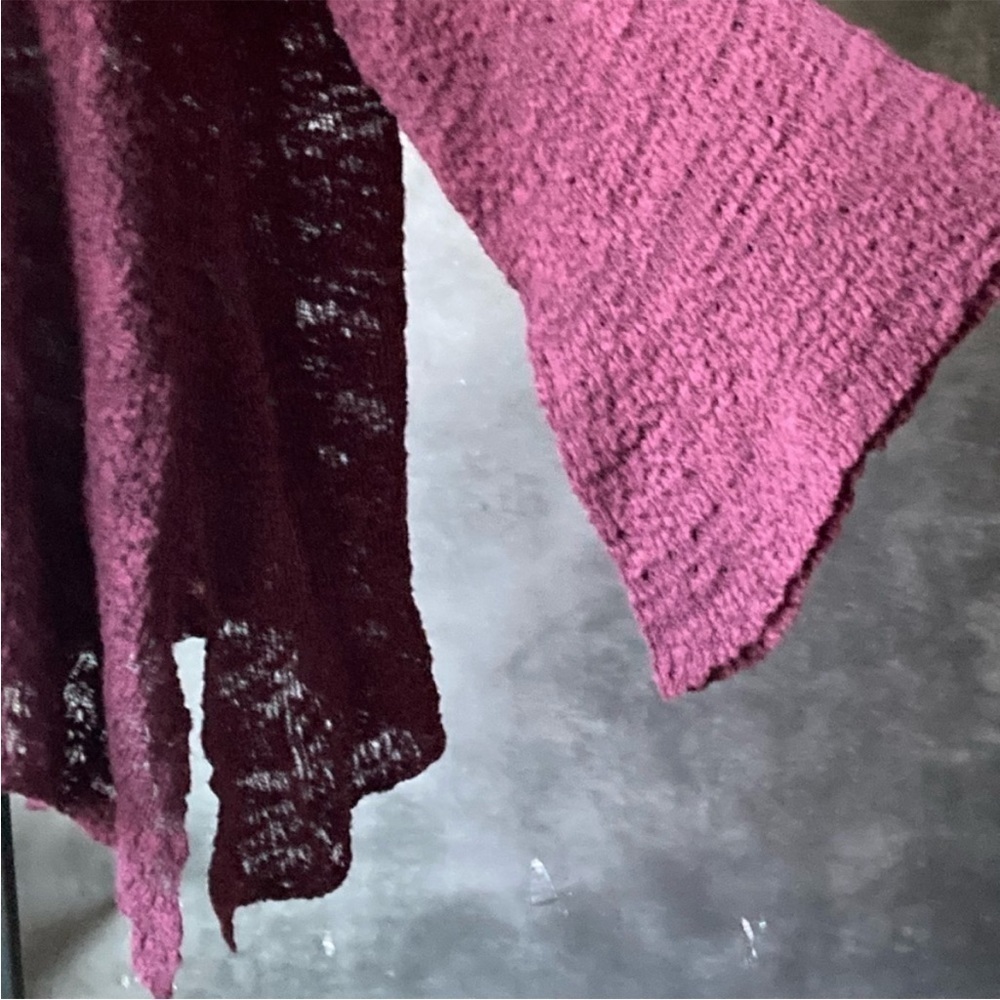 Free People Burgundy Loose Knit Bell Sleeves Oversized Cardigan Sz S - Picture 4 of 5